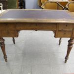 624 1577 WRITING DESK